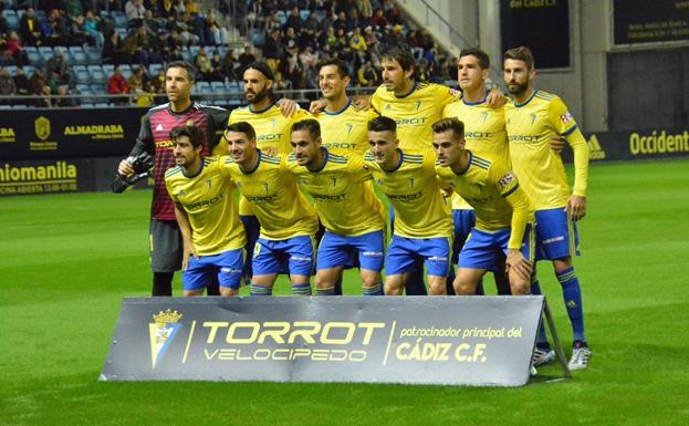 Un Cádiz pletórico vuelve a La Rosaleda diez años después