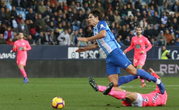 Blanco sufre una lesión mínima de hombro, pero es seria duda para Tenerife