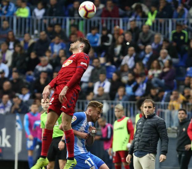 El Málaga se aleja del ascenso directo