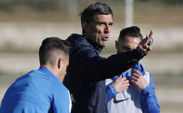 El Málaga, sólo con dos puntos de colchón para jugar el 'play-off'