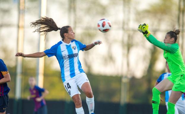 Raquel se lleva el premio del público de Fútbol Draft