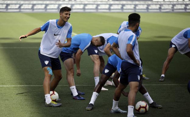 Víctor concentra a toda la plantilla