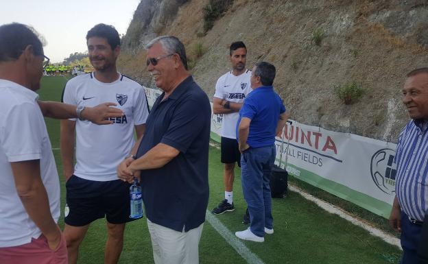 Martín Aguilar, Ben Barek y Capello, de visita en el entrenamiento