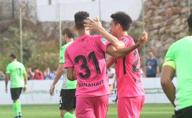 Málaga logra su primer triunfo de la pretemporada con gol de Hicham y un destacado Okazaki