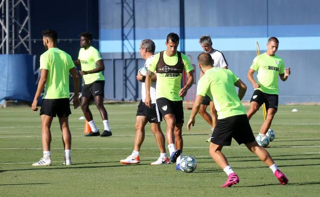 Luis Hernández se entrena ya con el grupo, y Juan Carlos se recupera