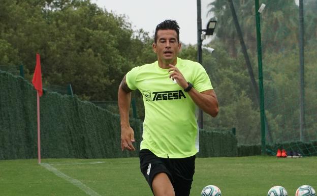 Luis Hernández amplía su contrato hasta 2024 para rebajar masa salarial