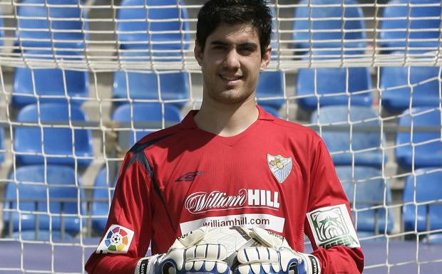 El Málaga espera cerrar hoy el fichaje del portero Roberto Santamaría