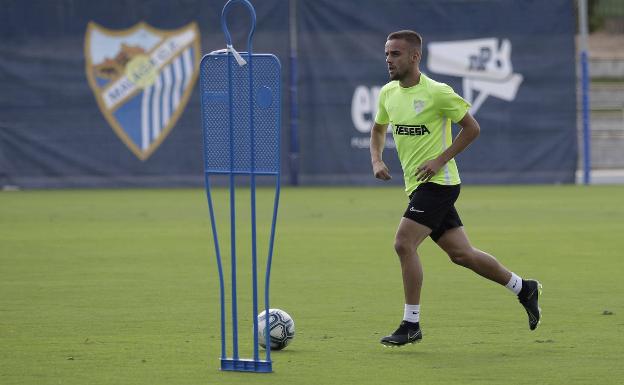 Ismael vuelve al trabajo y el Málaga podría llegar sin bajas al duelo contra el Mirandés