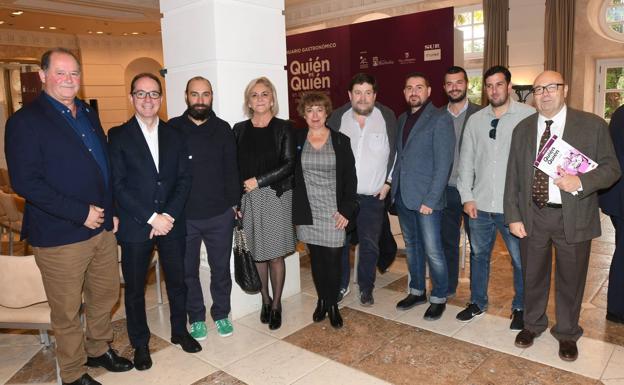 Cocineros, profesionales de sala, restaurantes y productores en la presentación de 'Quién es quién en la gastronomía de Málaga 2019'