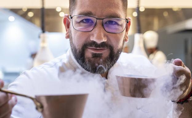 Un adiós y un aquí estoy, a la vez