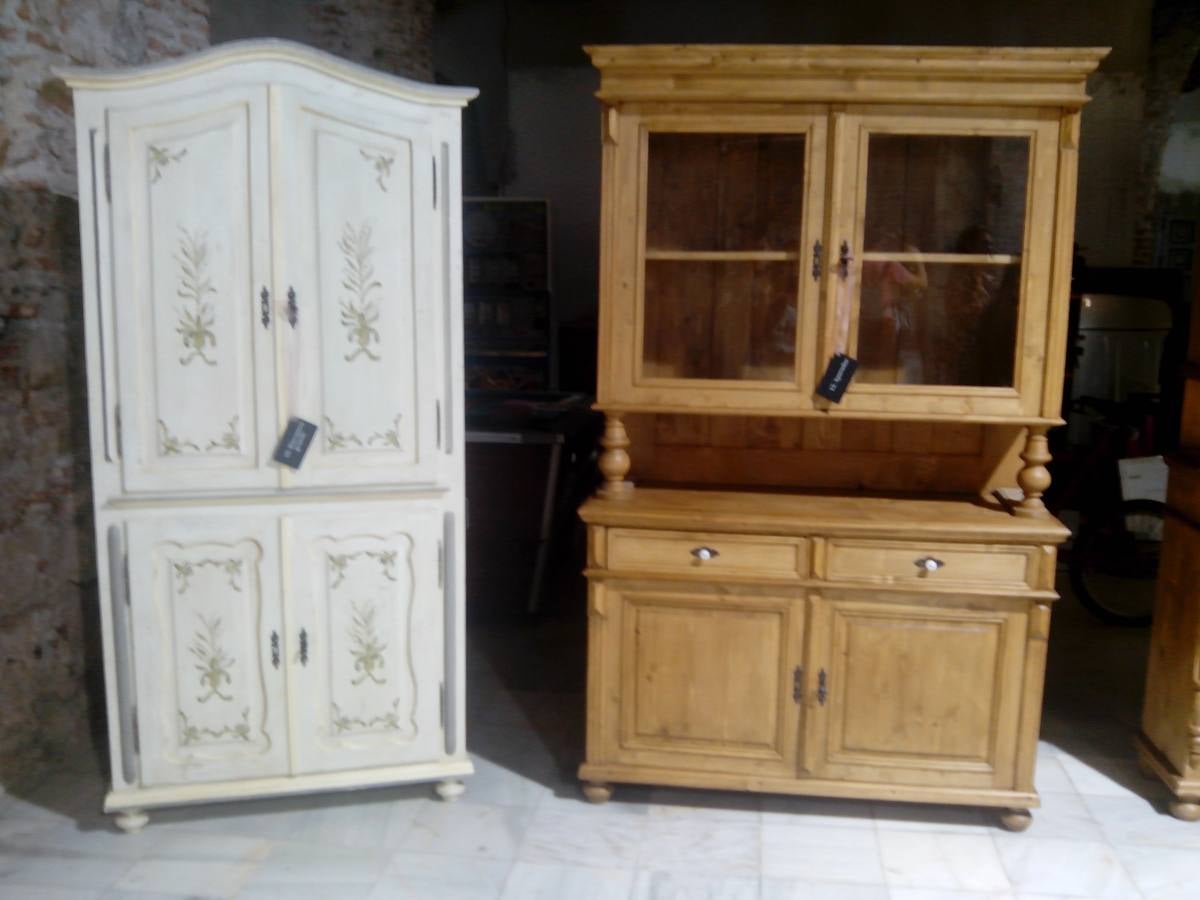 Exposición de muebles artesanales a beneficio de Cudeca en el Soho