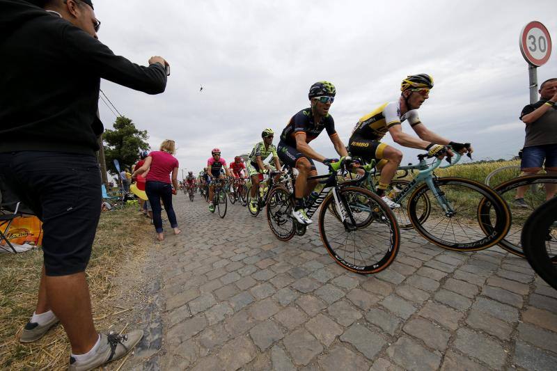 Las mejores imágenes de la etapa del pavés diariosur.es