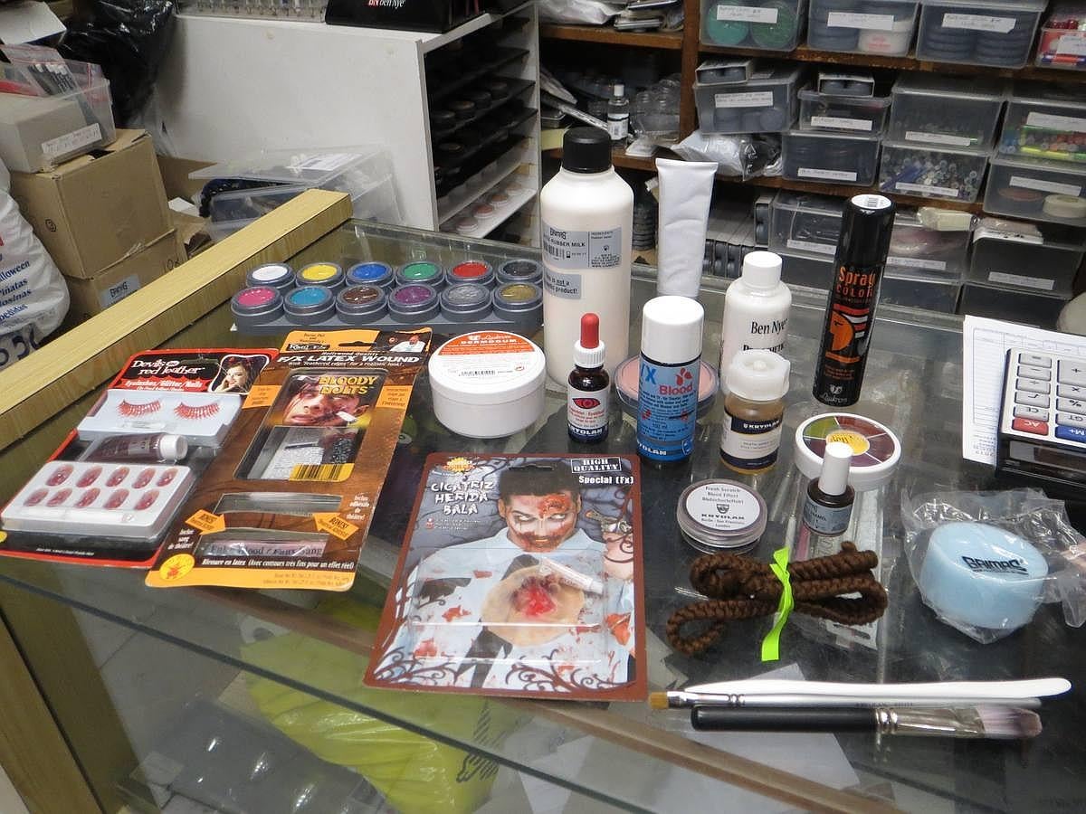 SUR se da una vuelta por las principales tiendas de disfraces