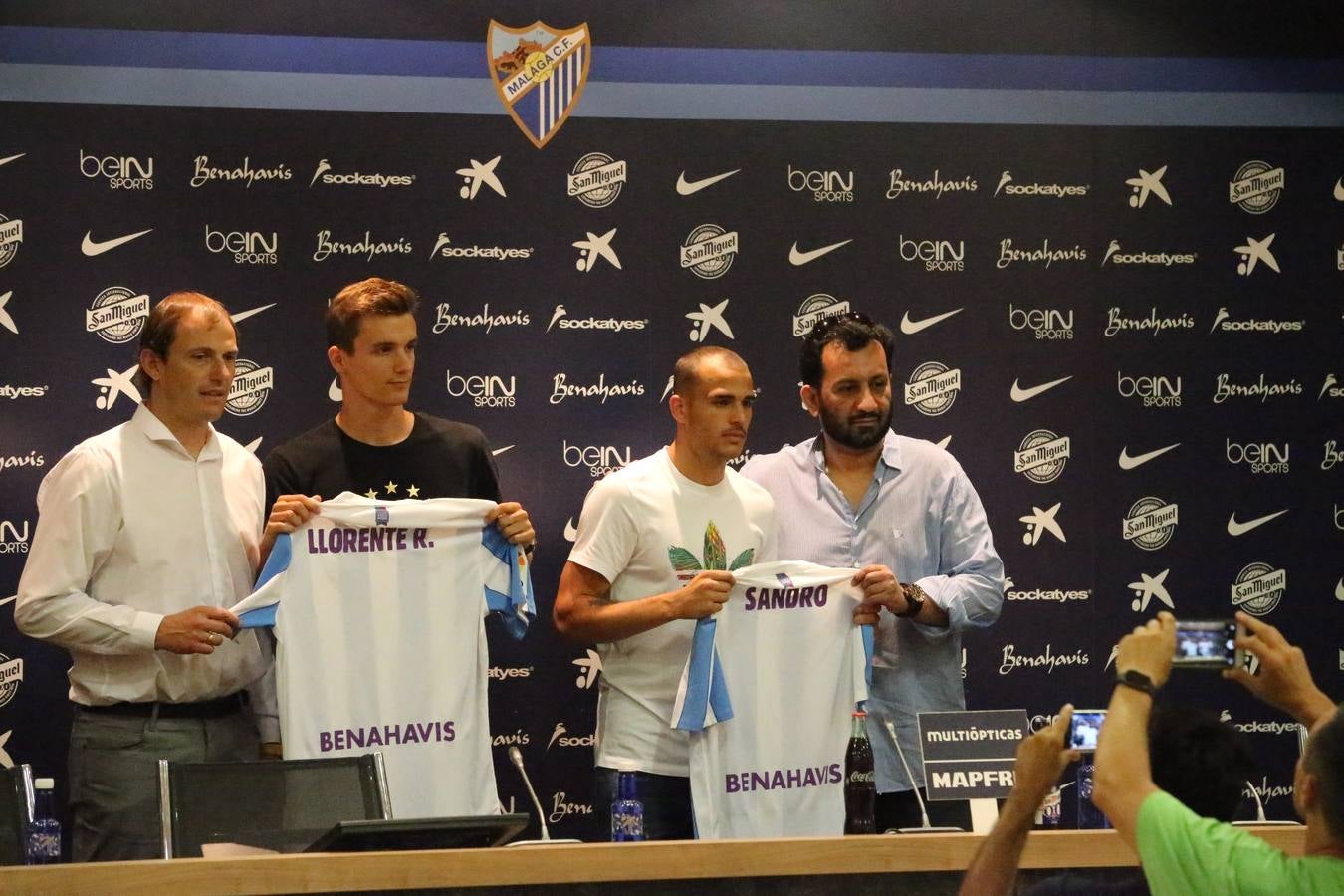 El jeque presenta Sandro y Diego Llorente