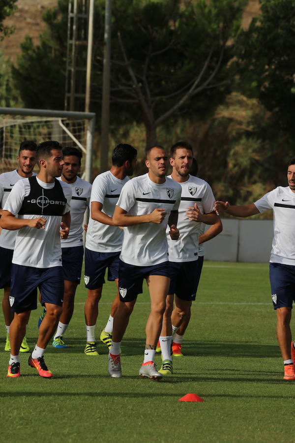 Fotos del entrenamiento del Málaga en El Viso