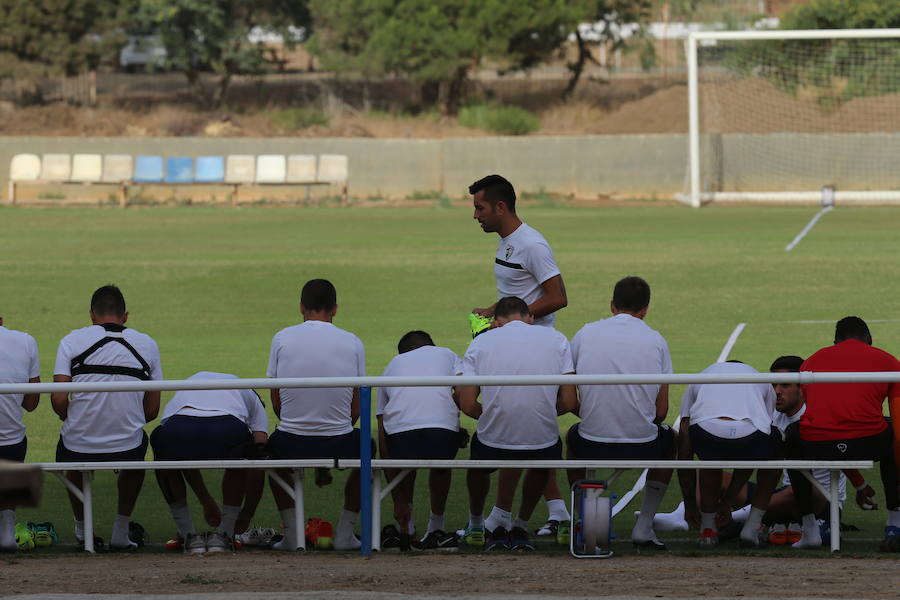 Fotos del entrenamiento del Málaga en El Viso