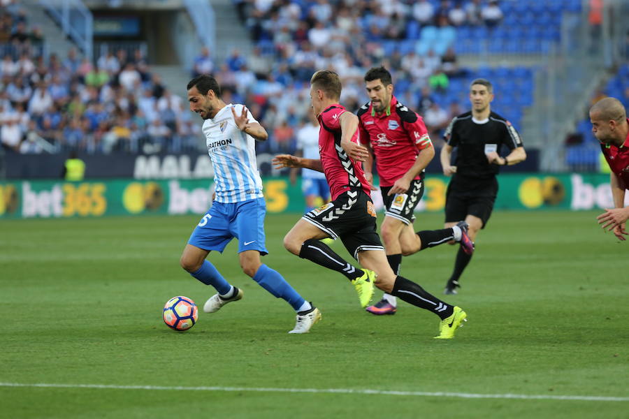 El Málaga-Alavés, en imágenes
