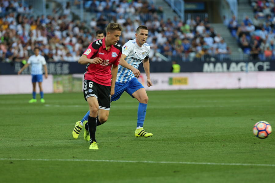 El Málaga-Alavés, en imágenes