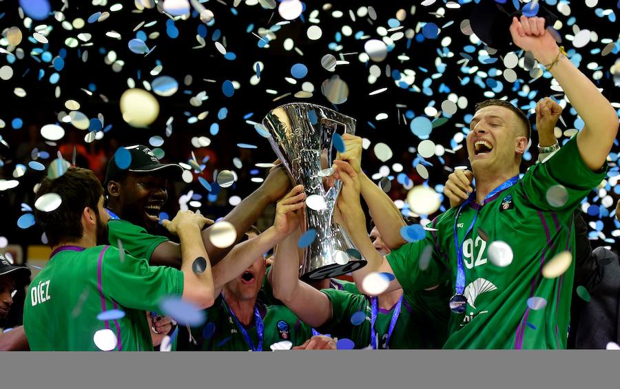 Así celebra el Unicaja su victoria en la Eurocup