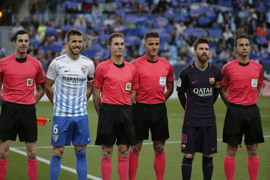 El partido del Málaga-Barcelona, en imágenes