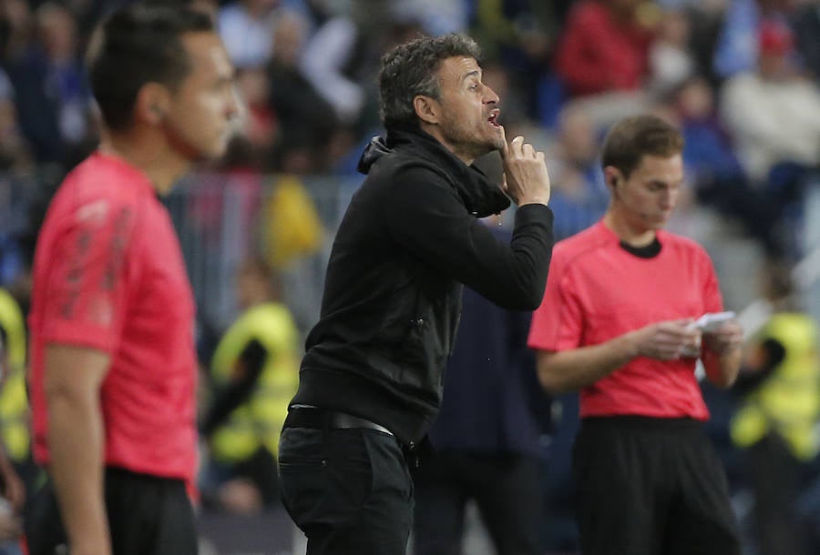 El partido del Málaga-Barcelona, en imágenes