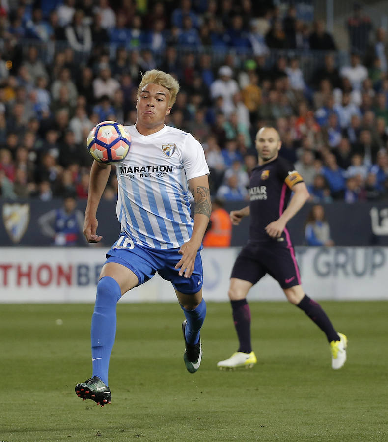 El partido del Málaga-Barcelona, en imágenes