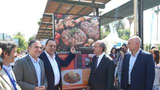 Fotos de la inauguración de la exposición sobre gastronomía argentina en el Málaga Gastronomy Festival
