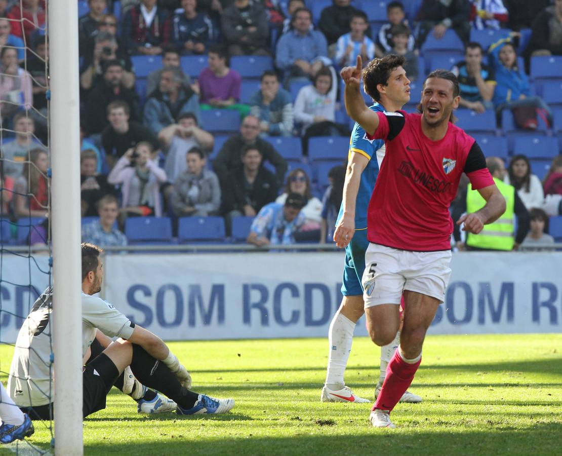 2012. Demichelis celebra su tanto en el partido de la 30ª jornada de Liga frente al Espanyol en Cornellá, que concluyó con victoria del Málaga por 1-2.