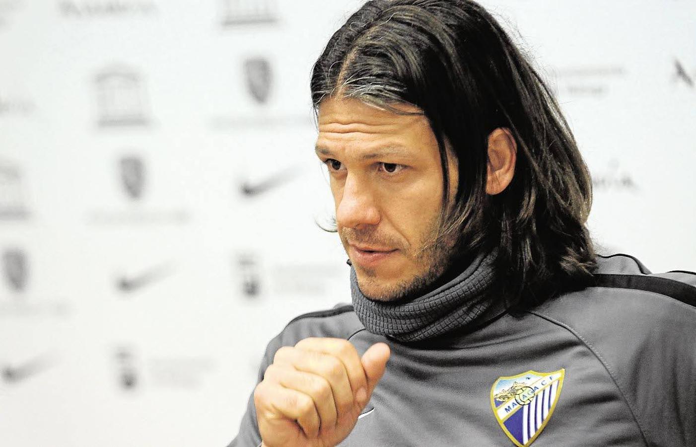 En rueda de prensa en marzo de 2013.