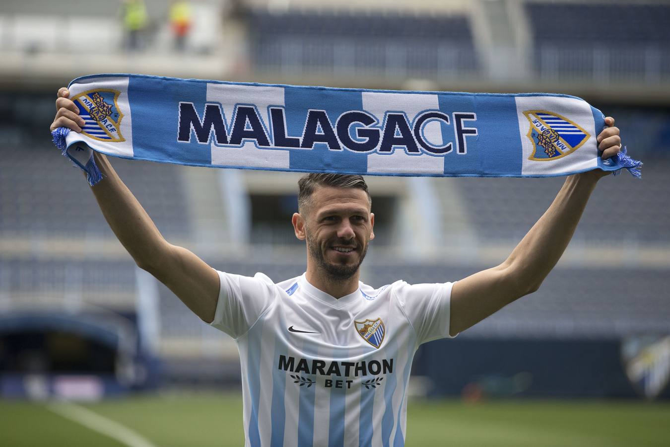 18-01-2017. Durante la presentación en La Rosaleda en su nueva etapa como malaguista.