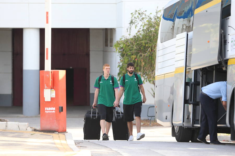 El Unicaja, rumbo a Tenerife para sentenciar la serie