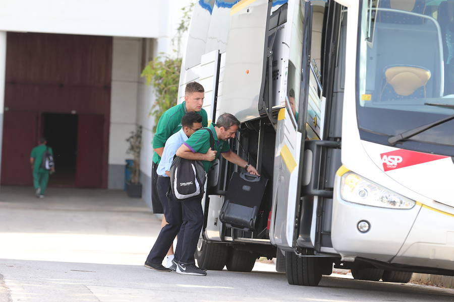 El Unicaja, rumbo a Tenerife para sentenciar la serie