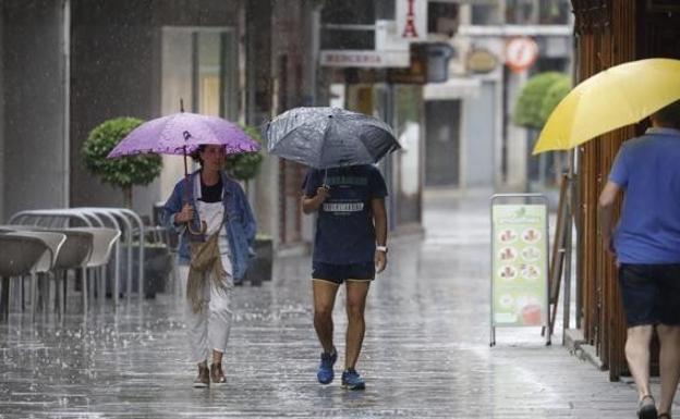Yellow weather warnings for heavy rain and storms in Andalucía