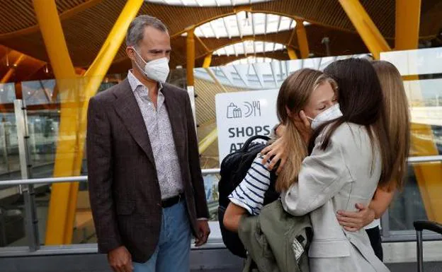 Leonor says goodbye at Madrid Airport./EFE