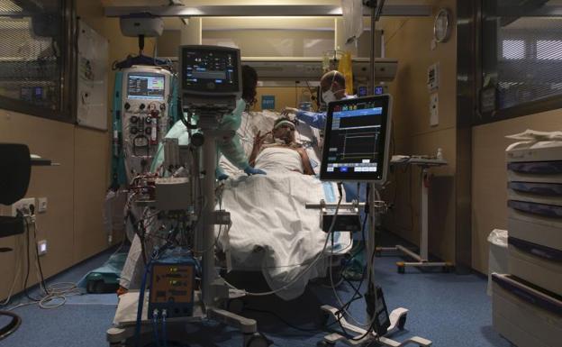 Spain registers the lowest number of Covid-19 infections in a day for more than a year