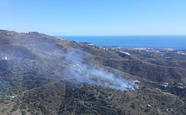 Arenas wildfire is 'controlled'