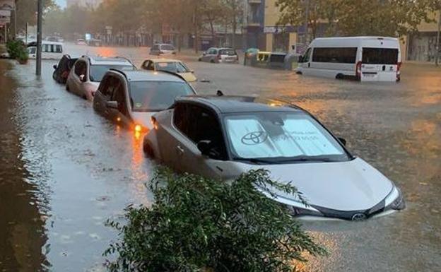 Flooded streets in Huelva./SUR