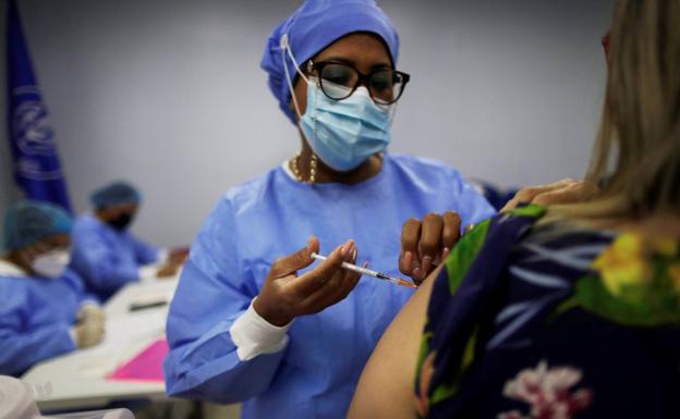 Gibraltar's Covid booster campaign off to a good start