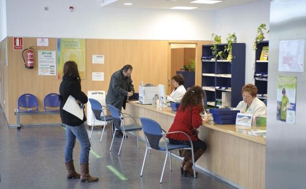 Health centre triage system resolves half of face-to-face consultations without seeing a doctor