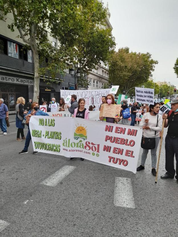 Malaga protesters take part in Madrid march against solar megaparks