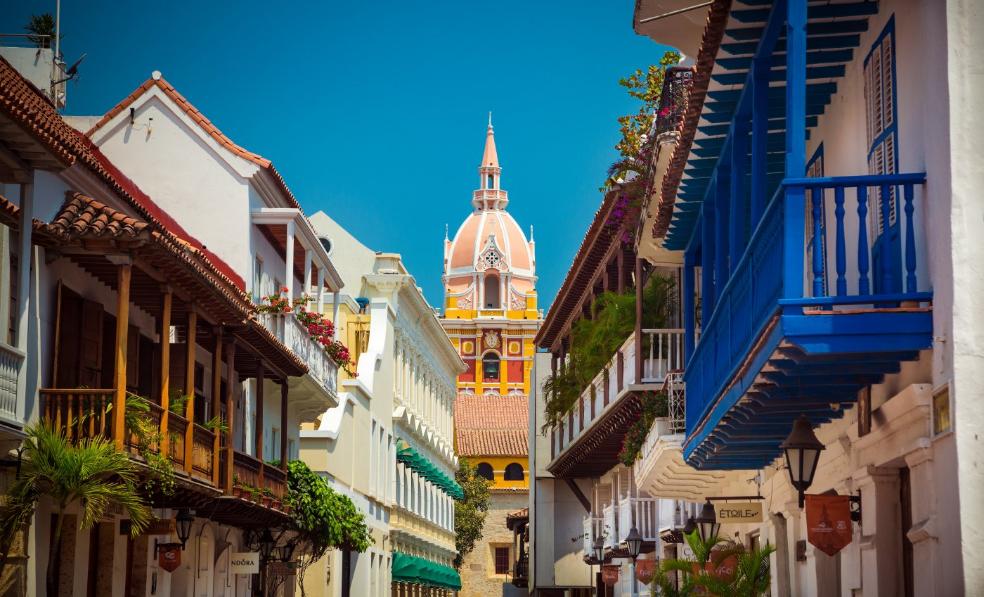 The historic old town of Cartagena de Indias, a melting pot of myths, legends and cultures. / SUR