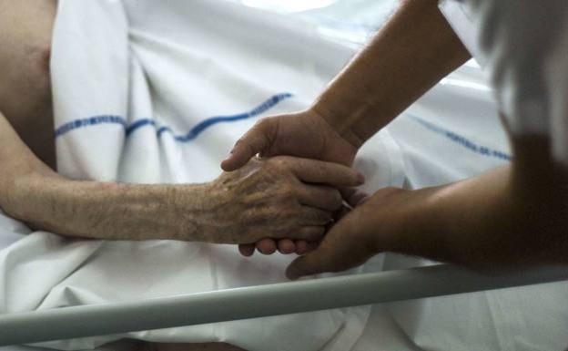 Junta sets up commission to study euthanasia requests in Andalucía