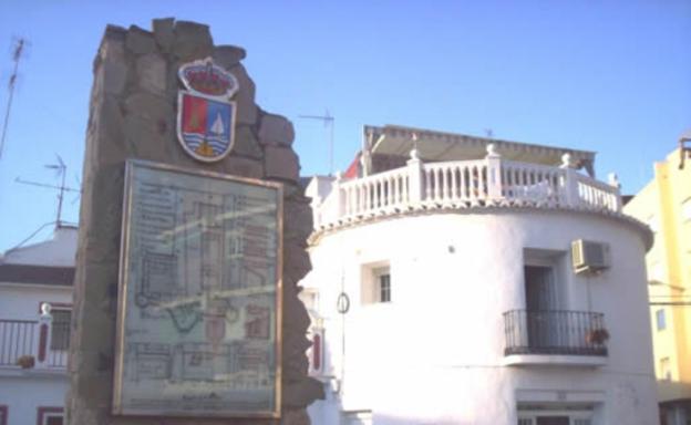 The site of the old castle on Plaza de la Axarquía in Torre del Mar. 