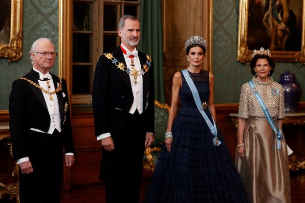 King and Queen travel to Sweden for a state visit
