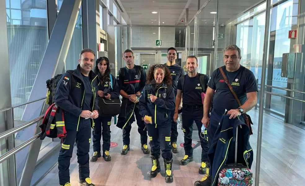 Malaga firefighters travel to La Palma to assist in volcano emergency operation