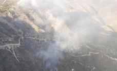 Video | Families evacuated as forest fire declared in the Sierra Almijara natural park in Cómpeta