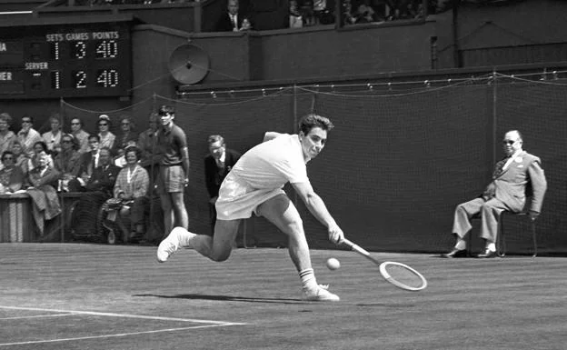 Manolo Santana won at Wimbledon in 1966.