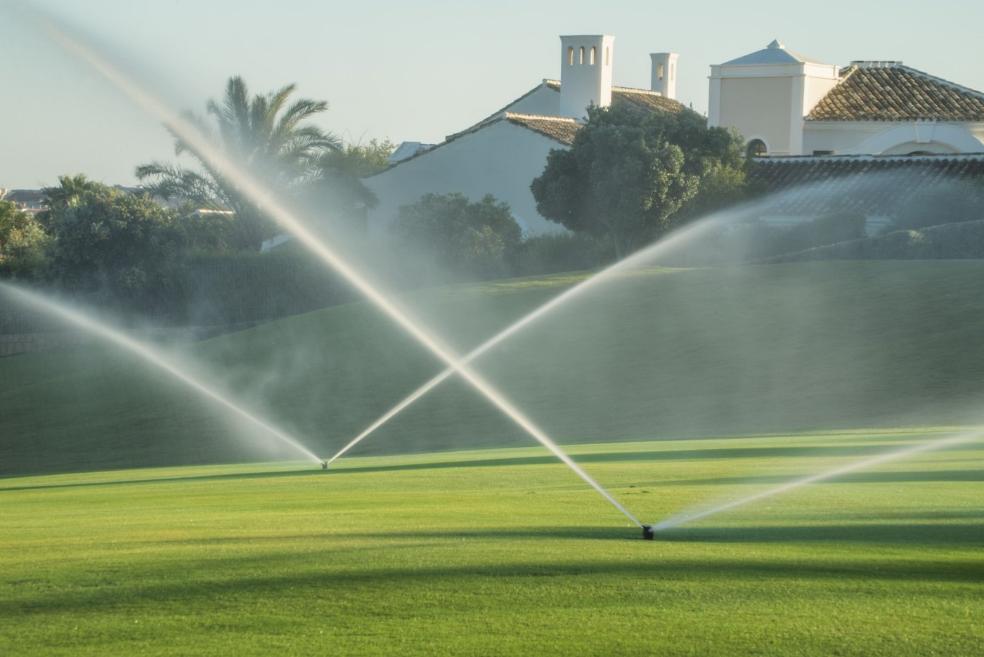 The majority of the Costa del Sol golf courses are irrigated with recycled water.