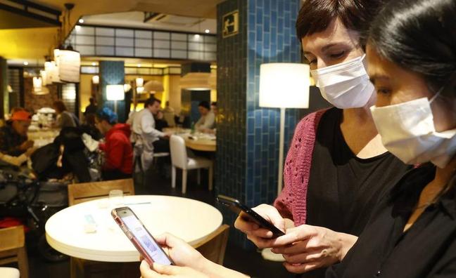 Covid passport becomes mandatory for people over 12 to enter hospitality venues in Andalucía