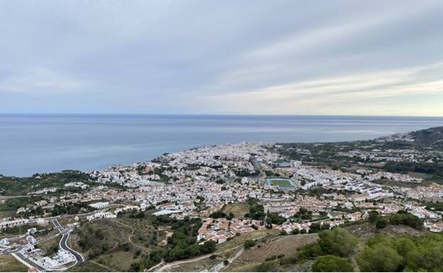 A view of Nerja from the El Capistrano housing development 